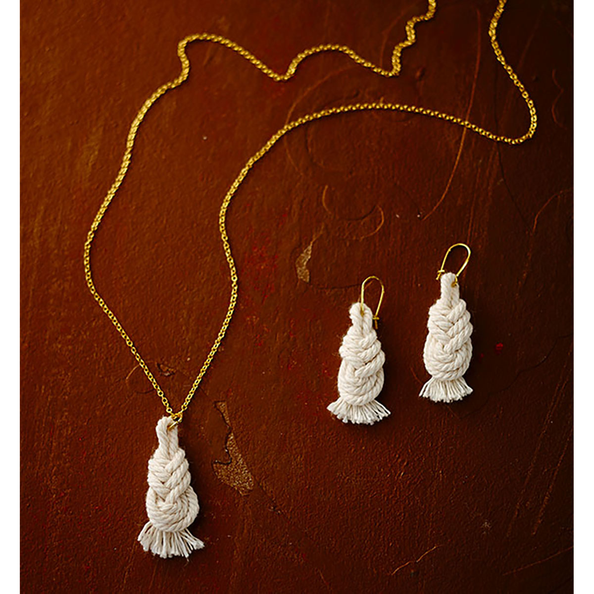 50034384_7x9KJgbUJ01xO3 Buch - Makramee Schmuck & Accessoires