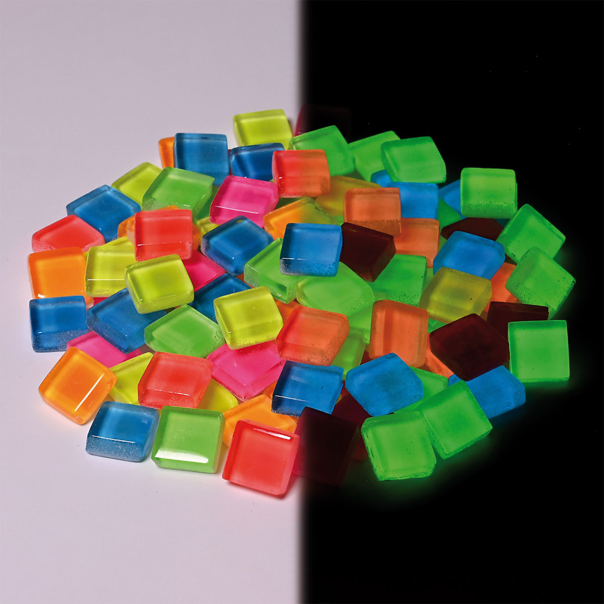 Mosaik Soft-Glas 10x10x4mm 200g nachtleuchtend-mix