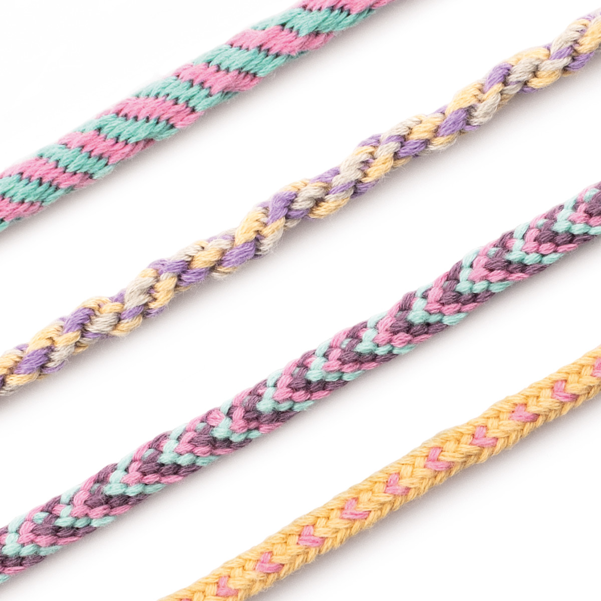 Kumihimo Armbänder Set Pastell Rainbow 16-teilig Kumihimo Armbänder Set Pastell Rainbow 16-teilig