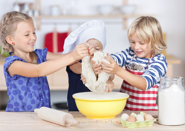 PLAETZCHEN_kinder-2_640x453_desktopBqeFuaXkczlfI2R6yEtzRwWgHq