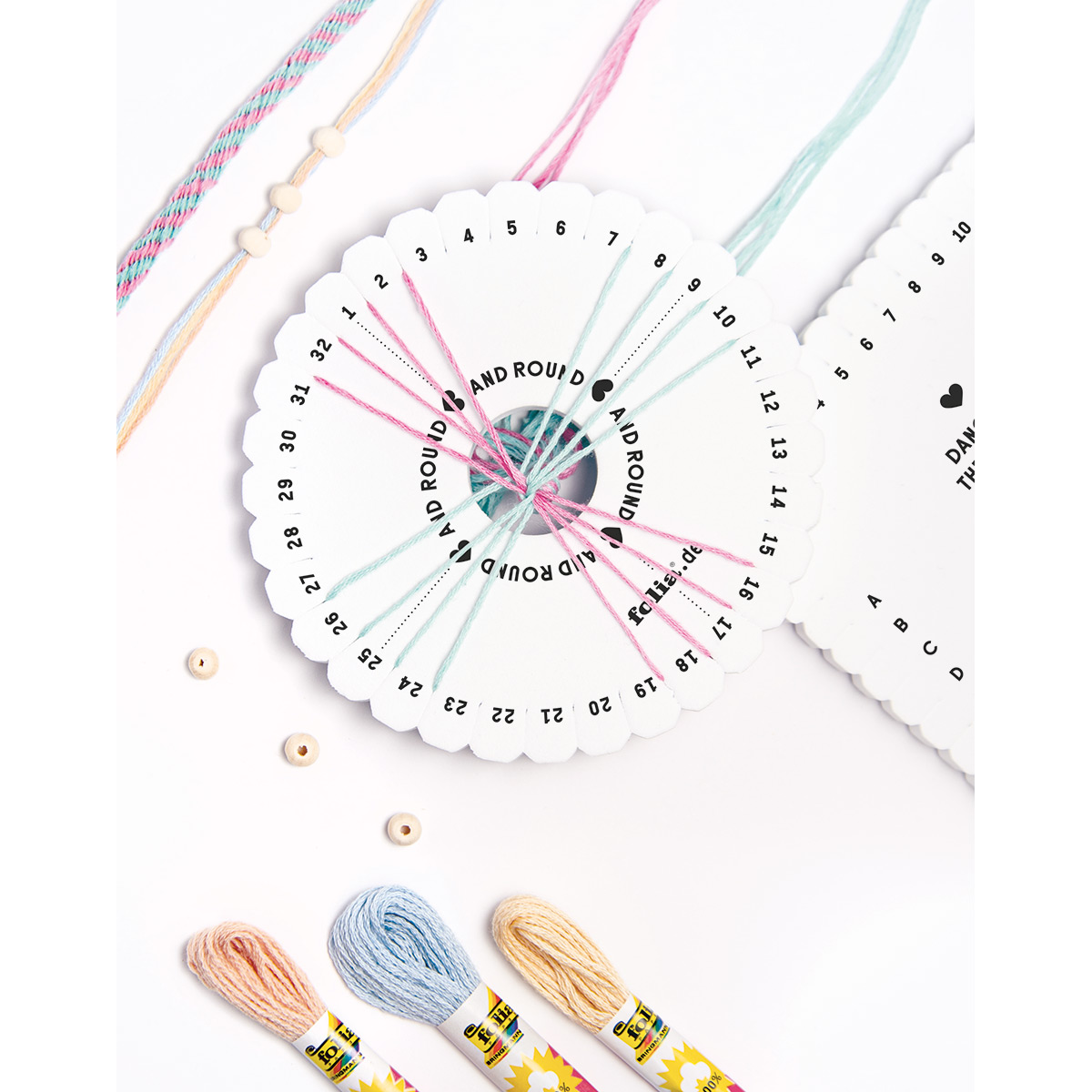 Kumihimo Armbänder Set Pastell Rainbow 16-teilig Kumihimo Armbänder Set Pastell Rainbow 16-teilig