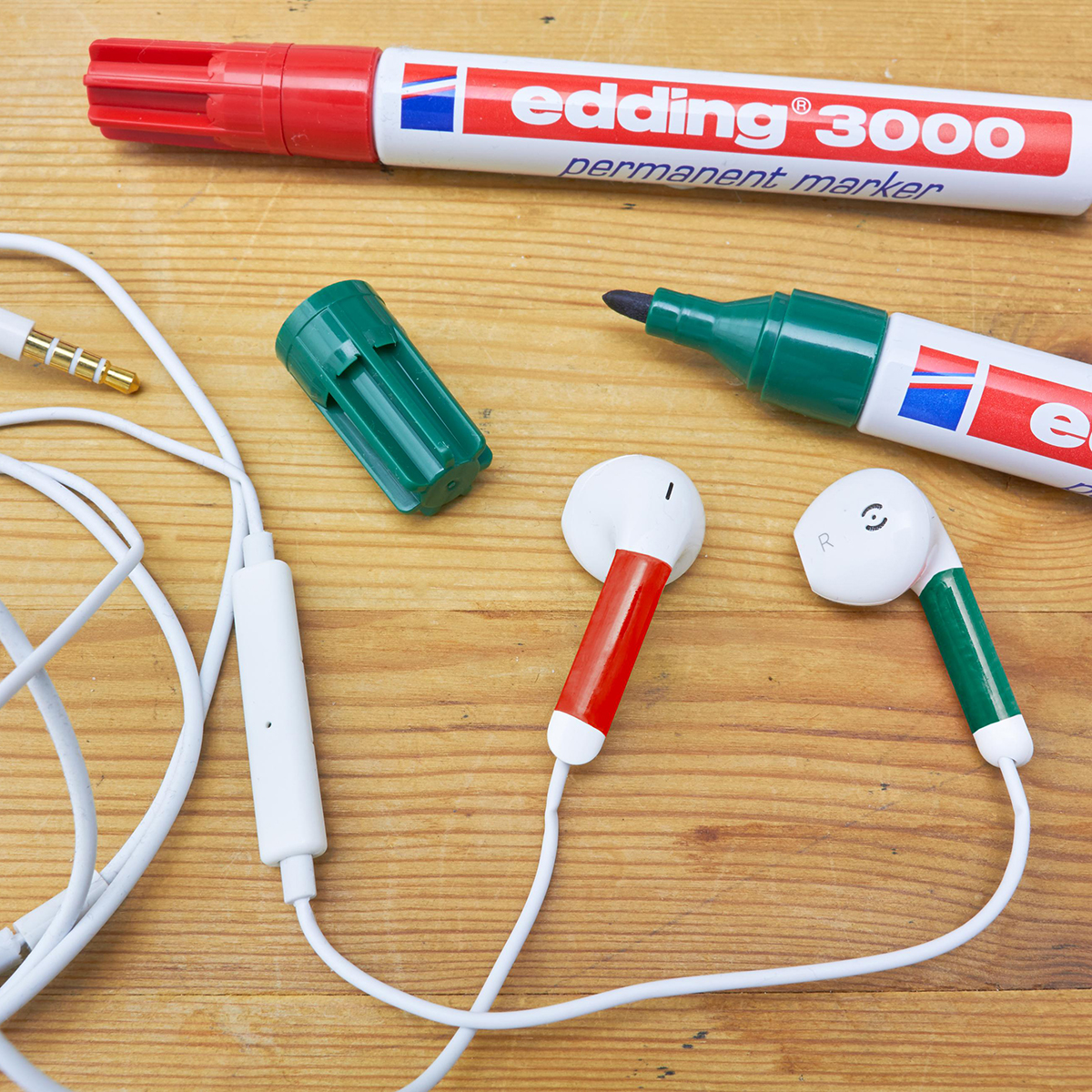 edding 3000 Permanentmarker rot edding 3000 Permanentmarker rot